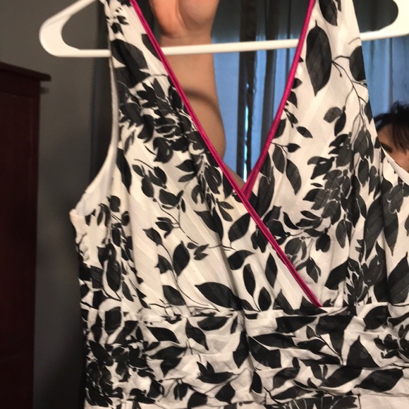 Lane Bryant black & white floral sundress size 14 - Picture 2 of 5